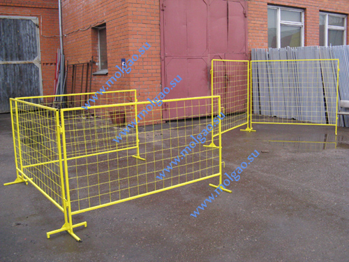 Инвентарные ограждения участка производства работ . Тип 4 УПР (временный забор из сварной сетки 2 х 1.2 м)