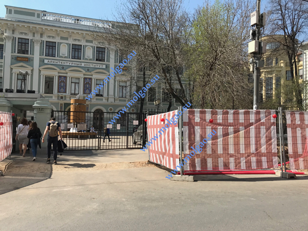 Ограждения строительных площадок Мольгао Тип1 на улице Рождественка. Фото 6